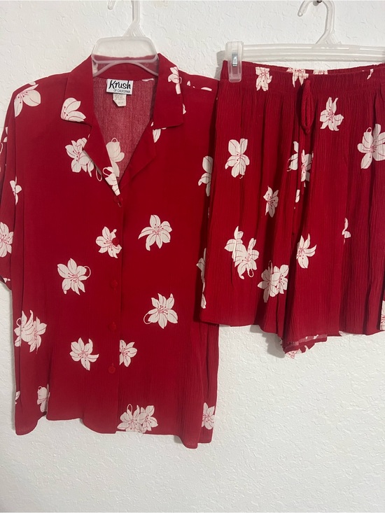 Krush Pants - California Krush Red Floral Two Piece Short /Shirt Set Small Short Sleeve #781